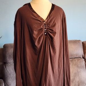 4X Long sleeve brown tee w rhinestone buttons, fitted bust